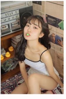 方志友热舞上衣不慎脱落
